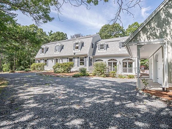 2nd image of 44 Harbor Dr