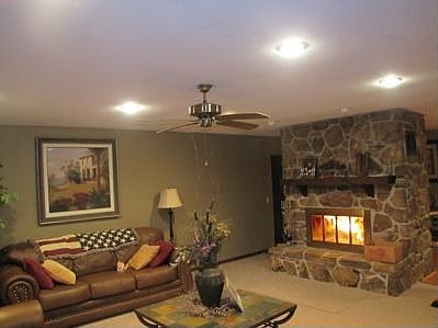 Living Room 18 X 18