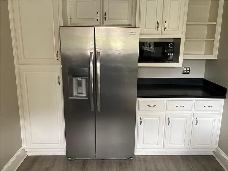 615 Dyer St — Photo 12