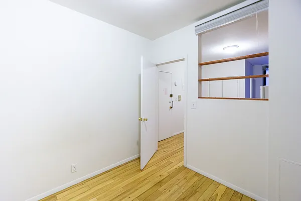 Rented by City Connections Realty | media 9