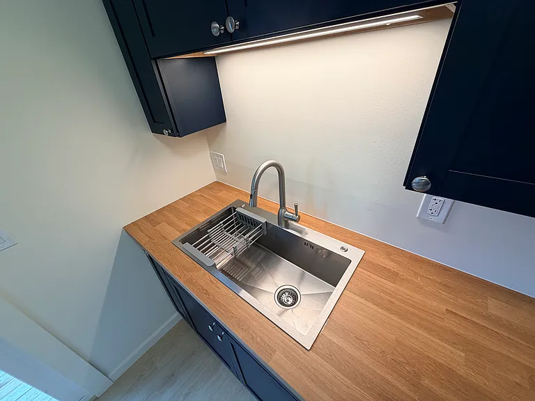 4 Penwood Dr #5 — Photo 3