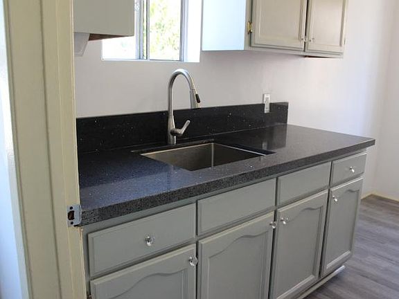 2nd image of 934 N Normandie Ave #2