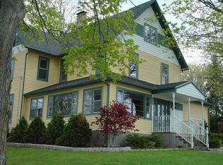 403 S Lakeshore Dr, Fontana, WI 53125