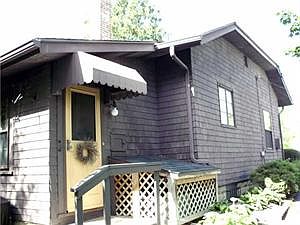 4th image of 217 E Main St