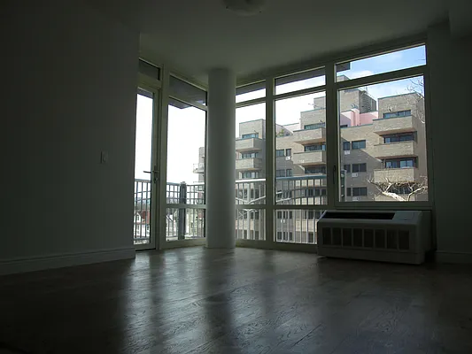 Rented by RES New York | media 22