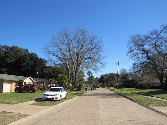 4th image of 3325 Red Bud Ln