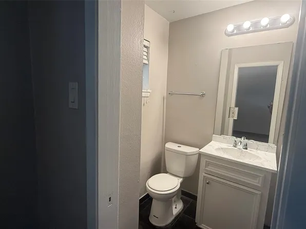 420 W Alabama St #11, Houston, TX 77006