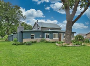 3548 N Commerce St, Forreston, IL 61030