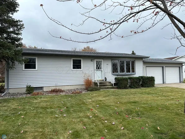 1501 Westmore Ave, Wahpeton, ND 58075