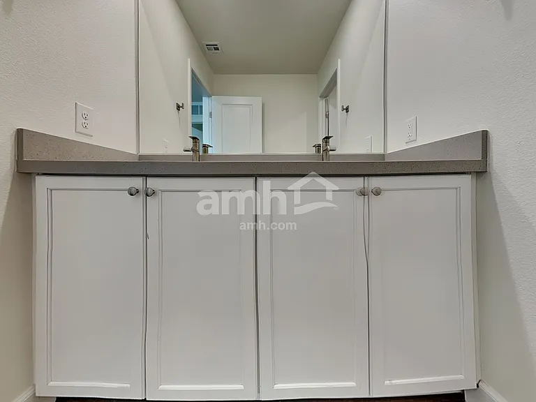 6035 Schmidt St — Photo 19