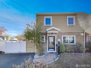 153 Crosby Ave, Edison, NJ 08817