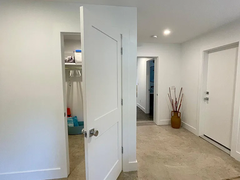 206 Spring St — Photo 9