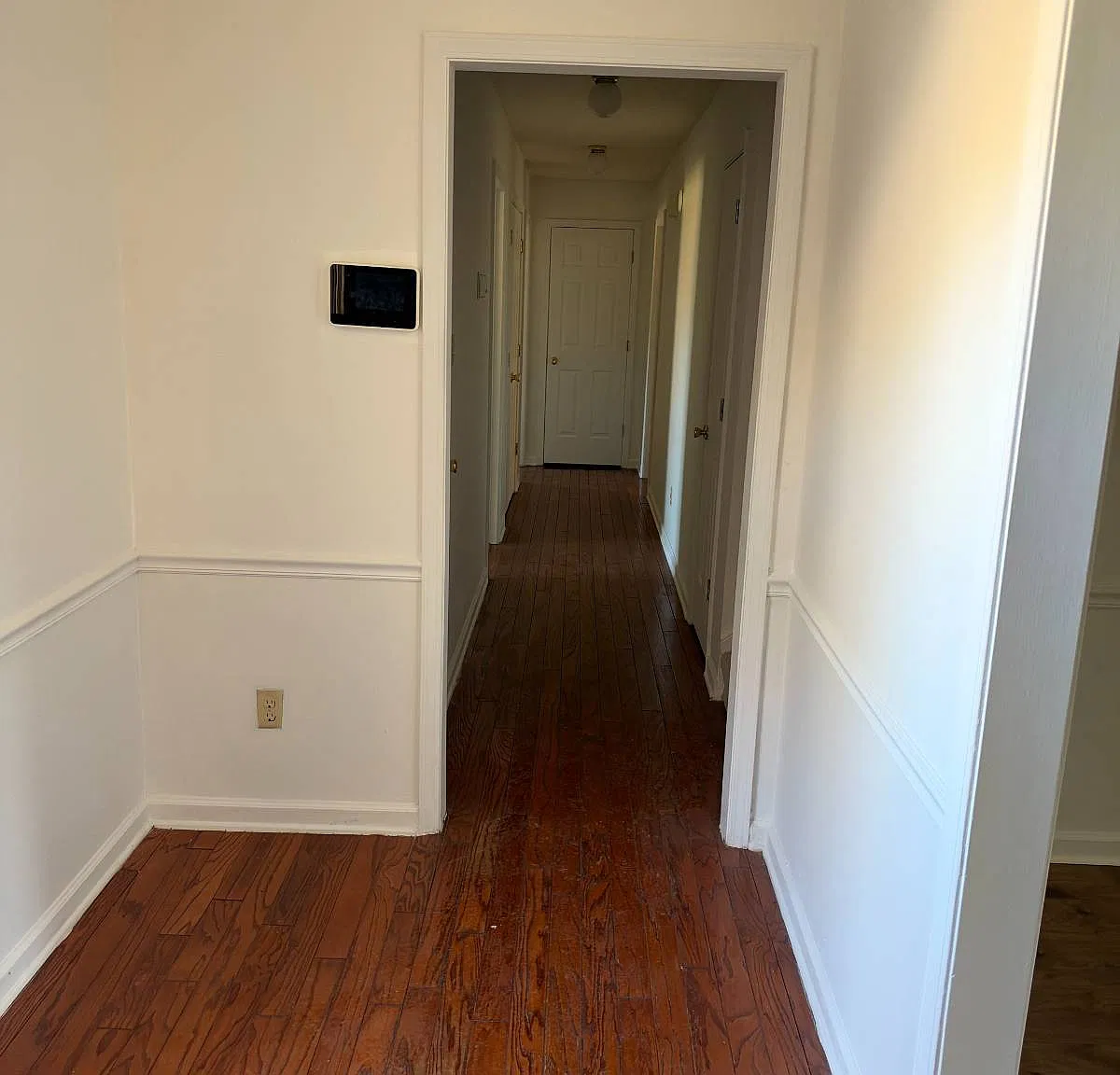 4 bed, 2.5 bath, 2800 sqft, $2,700 — Photo 4