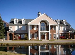 2450 Havenwood Dr, White Lake, MI