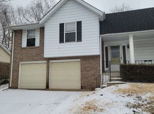 5133 Green Trace Ln, Saint Louis, MO 63128