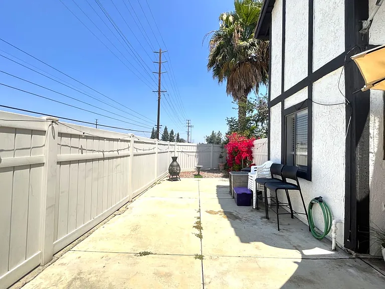 1013 W Linden St #32 — Photo 21