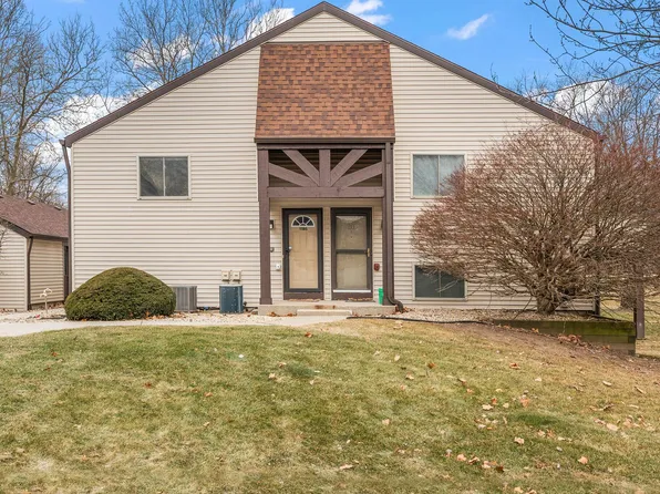 1185 Millpond Rd, Valparaiso, IN 46385