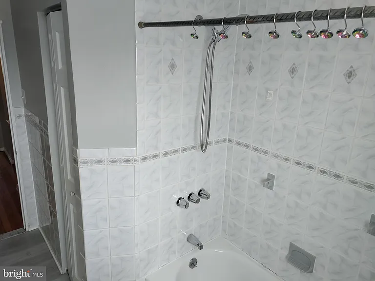 7862 Kentley Rd — Photo 6