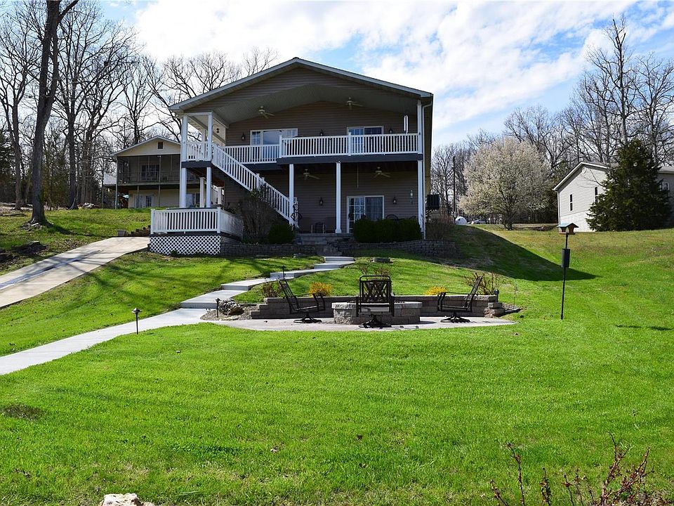 1st image of 1882 Lakeshore Dr