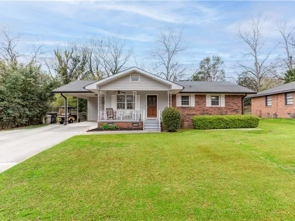 3148 Rebecca St SW, Covington, GA 30014