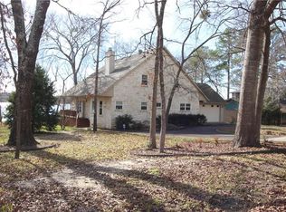 907 Callender Lake Dr, Murchison, TX 75778