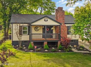 2704 Forestdale Ave, Knoxville, TN 37917
