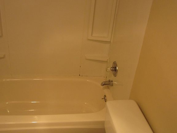 4th image of 5601 3rd Ave #20