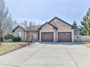 24 Linwood Dr, Thames Centre, ON N0L 1G1