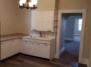 4-201 S 17th St APT 4, Belleville, IL 62226