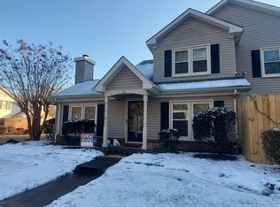 221 Ridge Wood Dr, Hampton, VA 23666