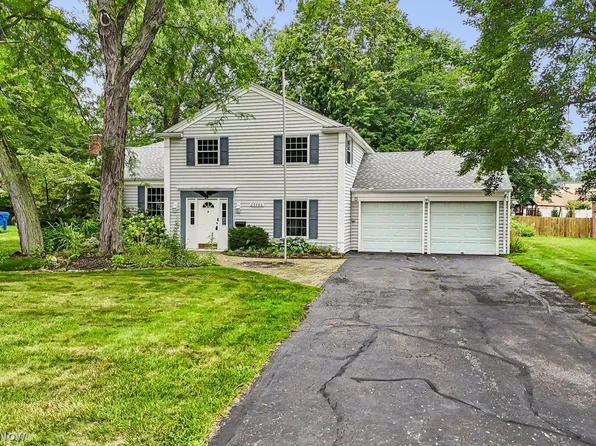 29486 Wolf Rd, Bay Village, OH 44140
