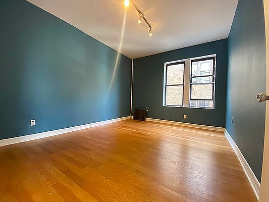 4th image of 267 Lincoln Pl #C6