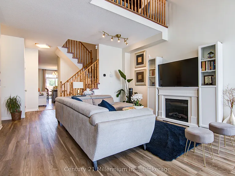 10 Providence Way — Photo 4