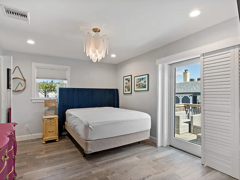881 Point Judith Rd — Photo 8