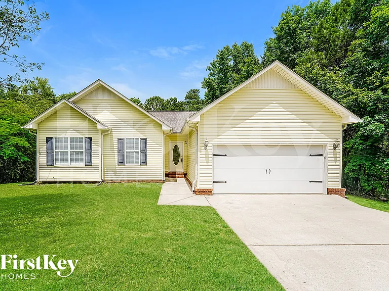 120 Pine Springs Rd — Photo 1