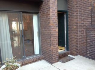 2201 Arch St #102, Philadelphia, PA 19103