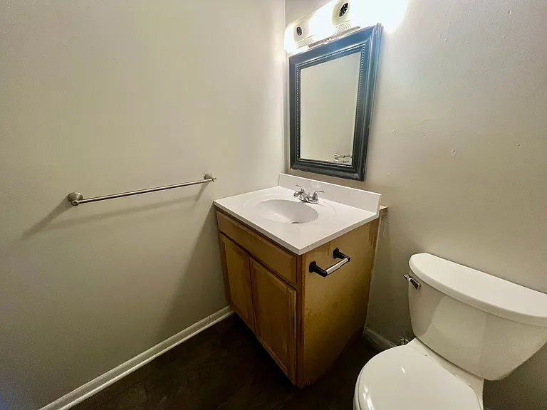 1200 Craigmont Dr — Photo 8
