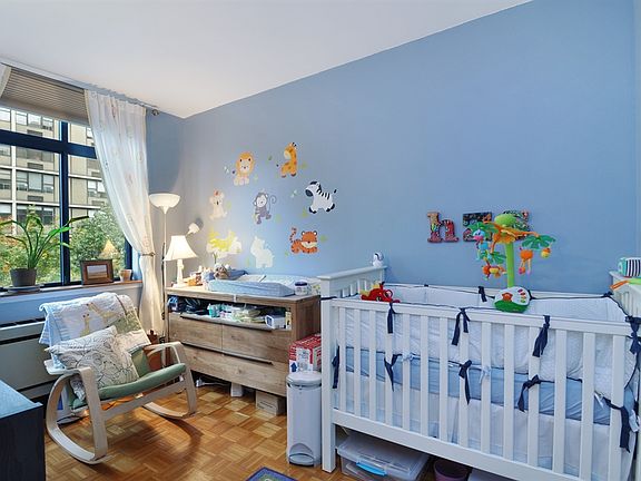 4th image of 350 Albany St APT 4P