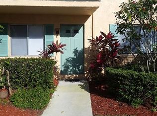 3828 Snowflake Ln, Naples, FL 34112