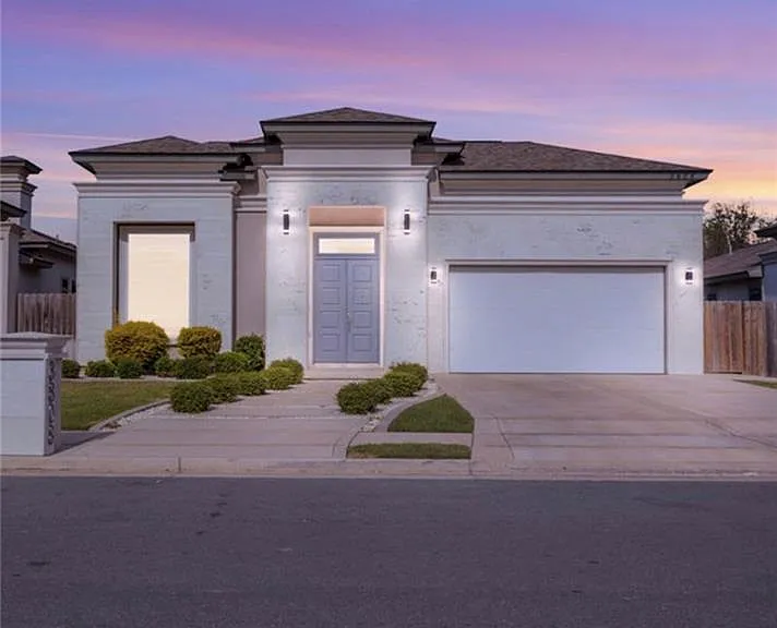 3808 Wisteria Ave — Photo 1
