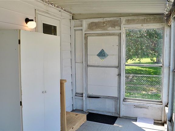 5th image of 519 Reynolds Ave