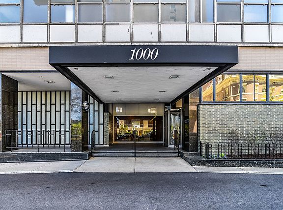 3rd image of 1000 N Lake Shore Dr APT 2307