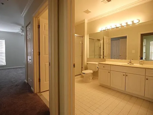7000 Falls Reach Dr #102 — Photo 37