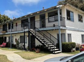 2010 Santa Ana Ave, Costa Mesa, CA