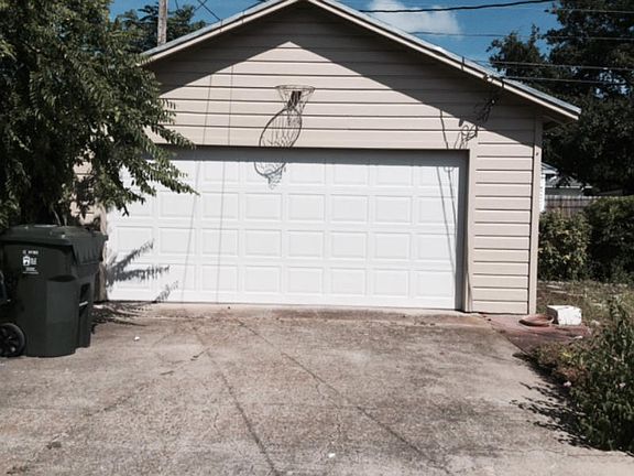 2nd image of 4006 Herndon St