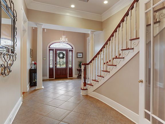 3rd image of 3725 Lake Michel Ct