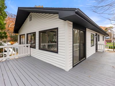 6 Henry Rd, Webster, MA, 01570