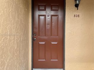 808 Lakeview Cir #808, West Palm Beach, FL 33411