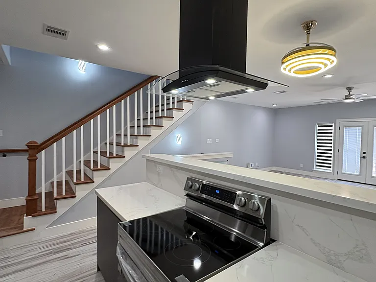 3029 Clinton Dr — Photo 10
