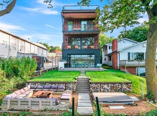 160 Park Pl, Arnolds Park, IA 51331